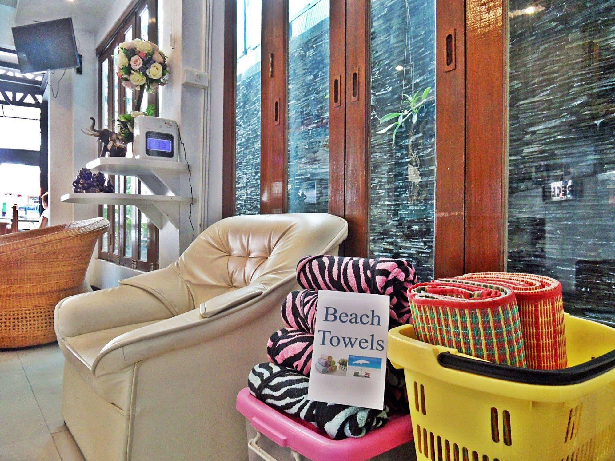 Hip Yaya Residences Patong Kültér fotó